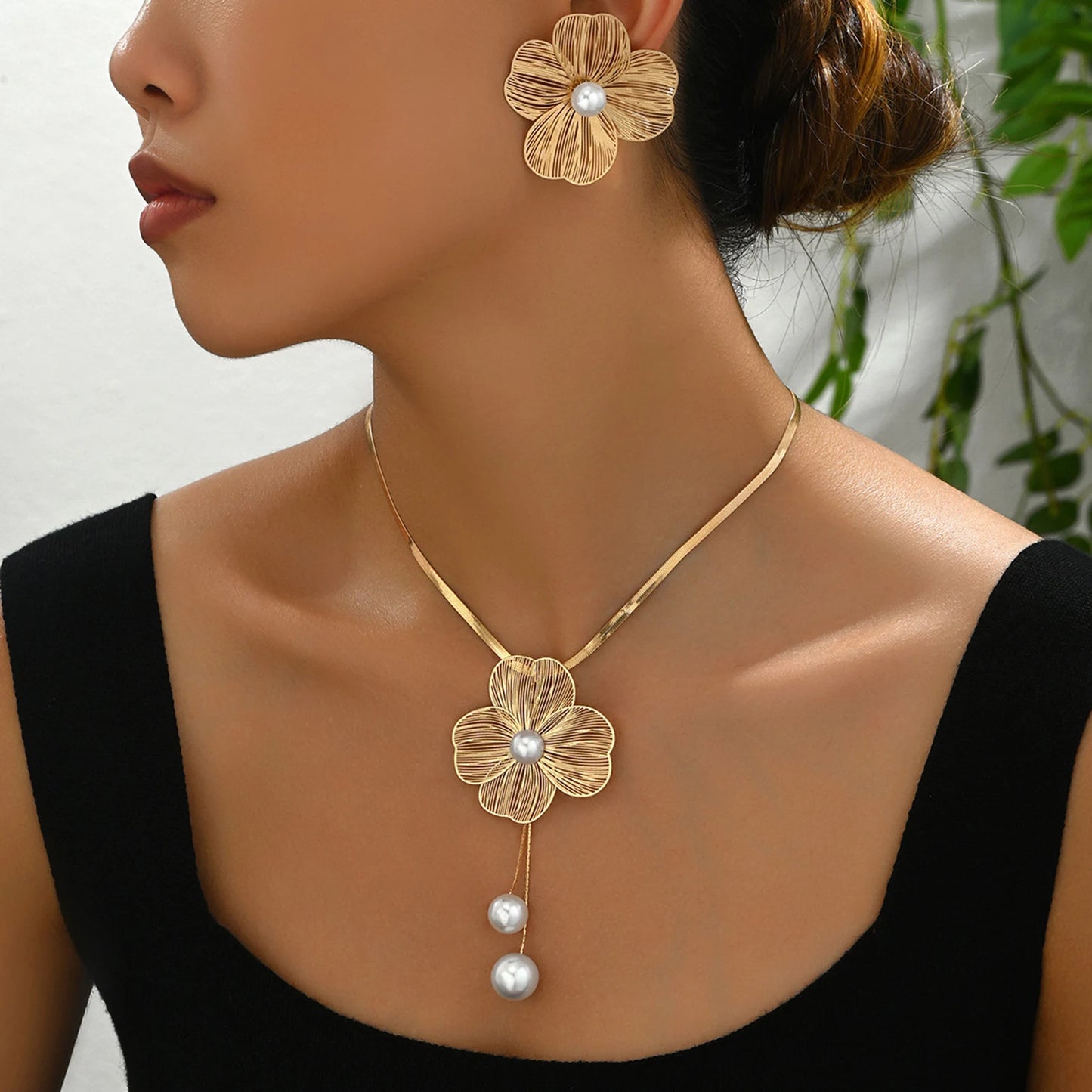 Elegant Pearl Flower Jewelry Set