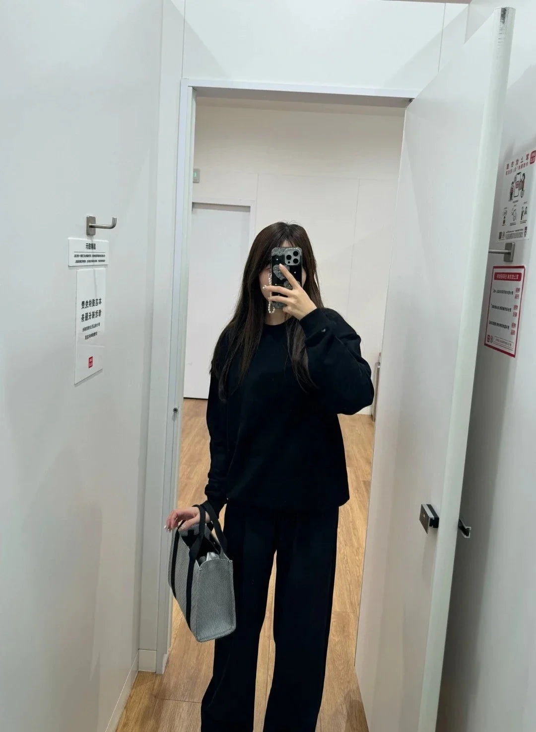 Women's Classic O-Neck Sweatshirt