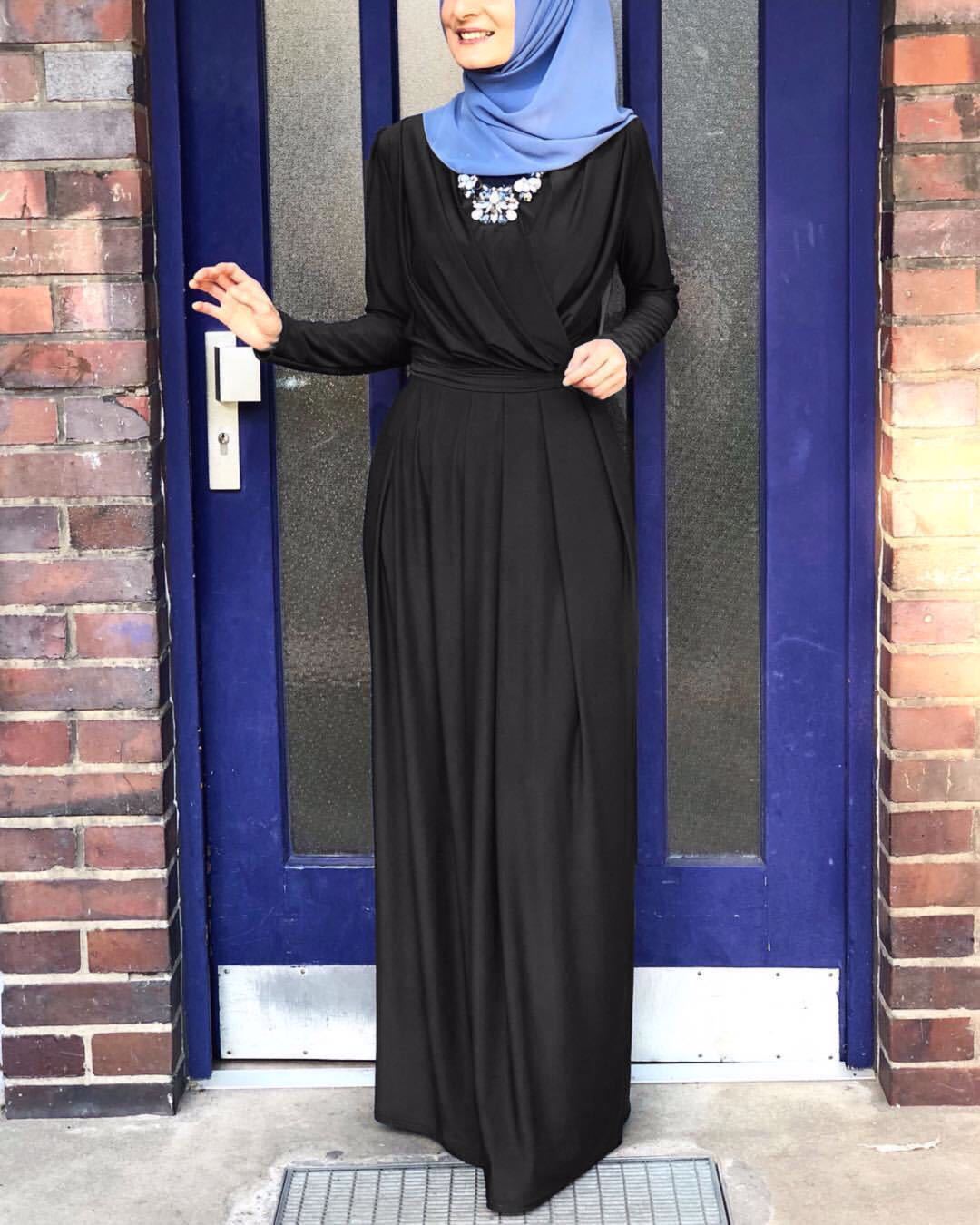 V-Neck Folded Abaya Dress