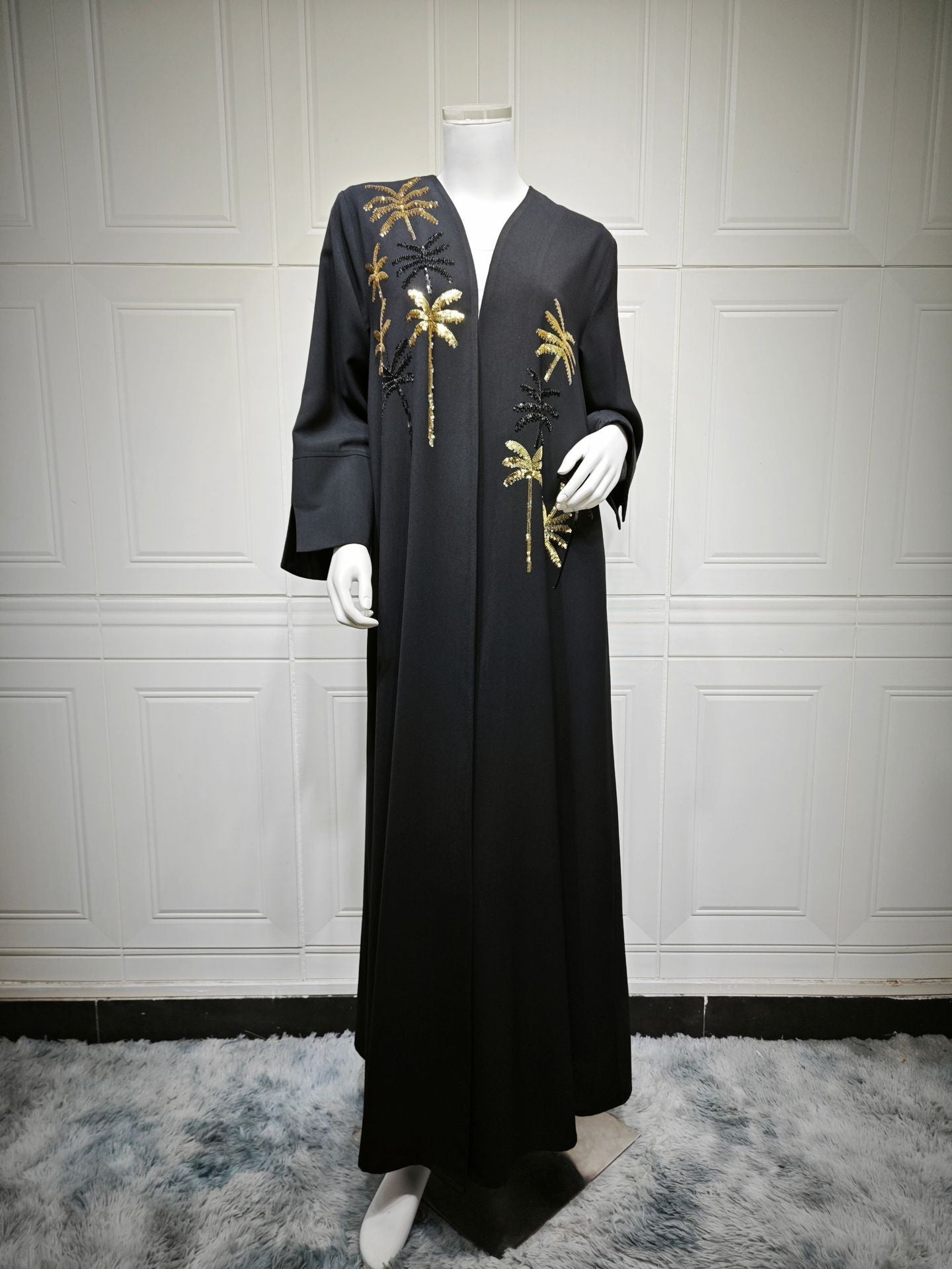 Fashion Women's Wear Embroidered Robe