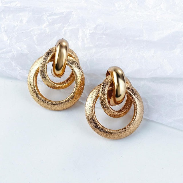 Fashion gold plated shell acrylic Earrings