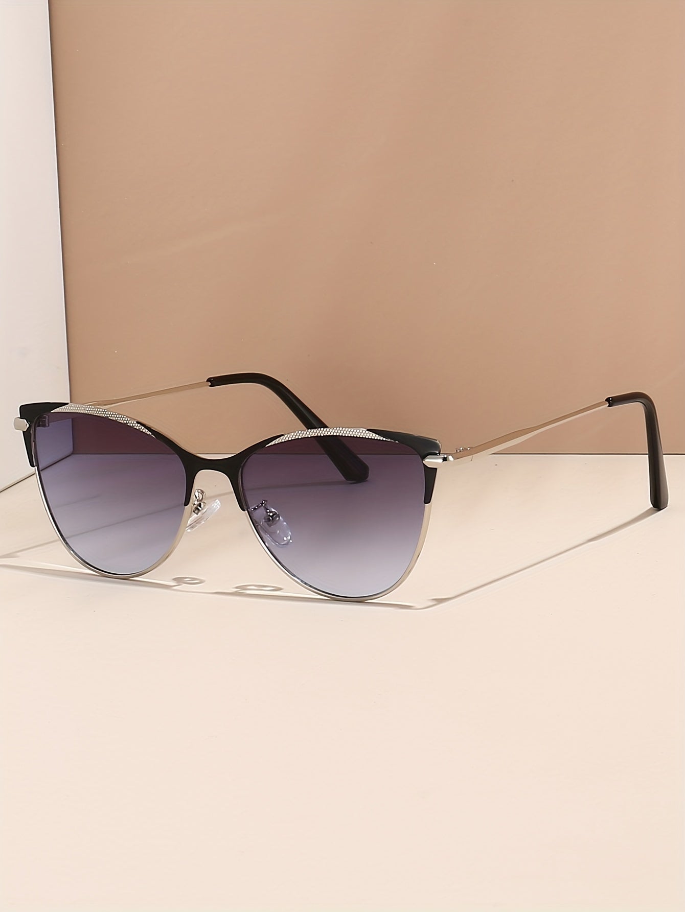 Round Cat-Eye Anti-Glare Sunglasses