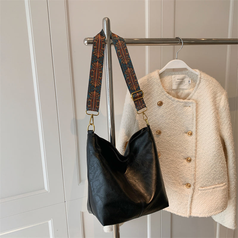 Large-Capacity Messenger Tote Bag