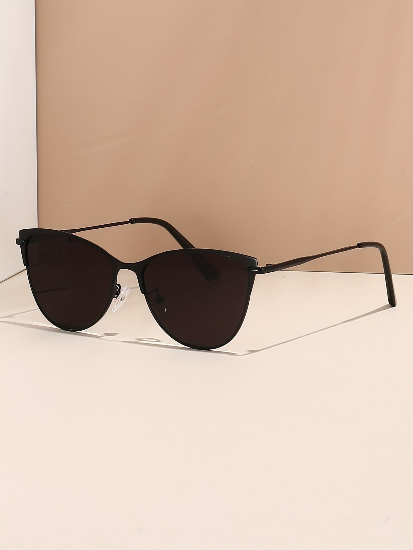 Round Cat-Eye Anti-Glare Sunglasses