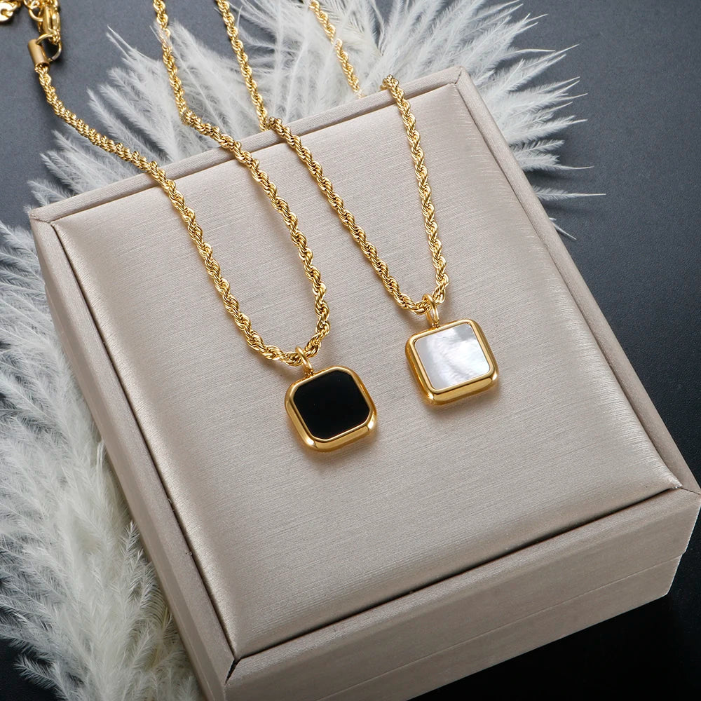 Elegant Agate Stone Necklace