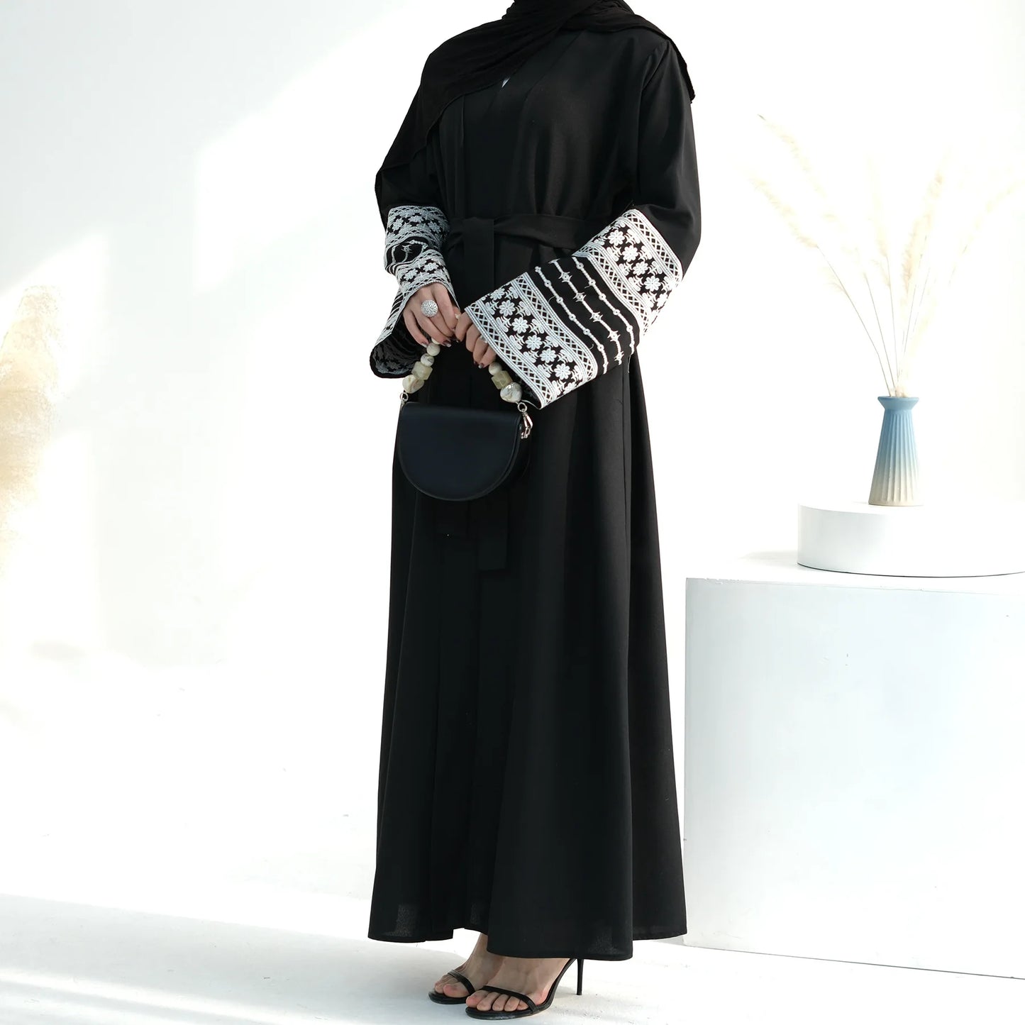 Embroidered open abaya