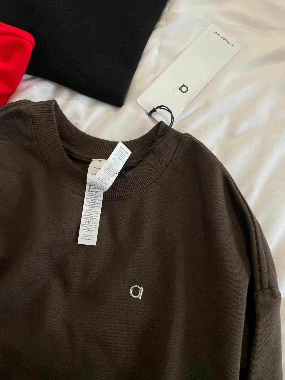 Women's Classic O-Neck Sweatshirt