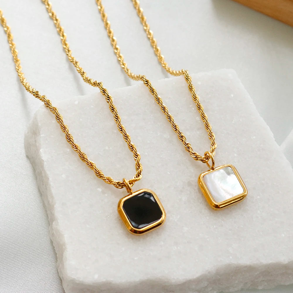 Elegant Agate Stone Necklace