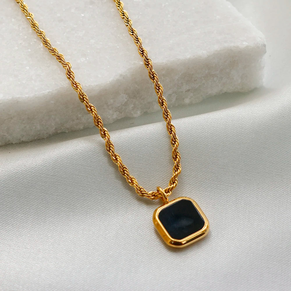 Elegant Agate Stone Necklace