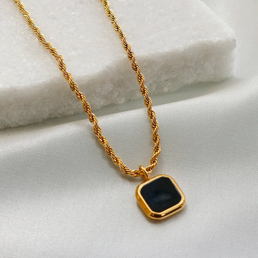 Elegant Agate Stone Necklace