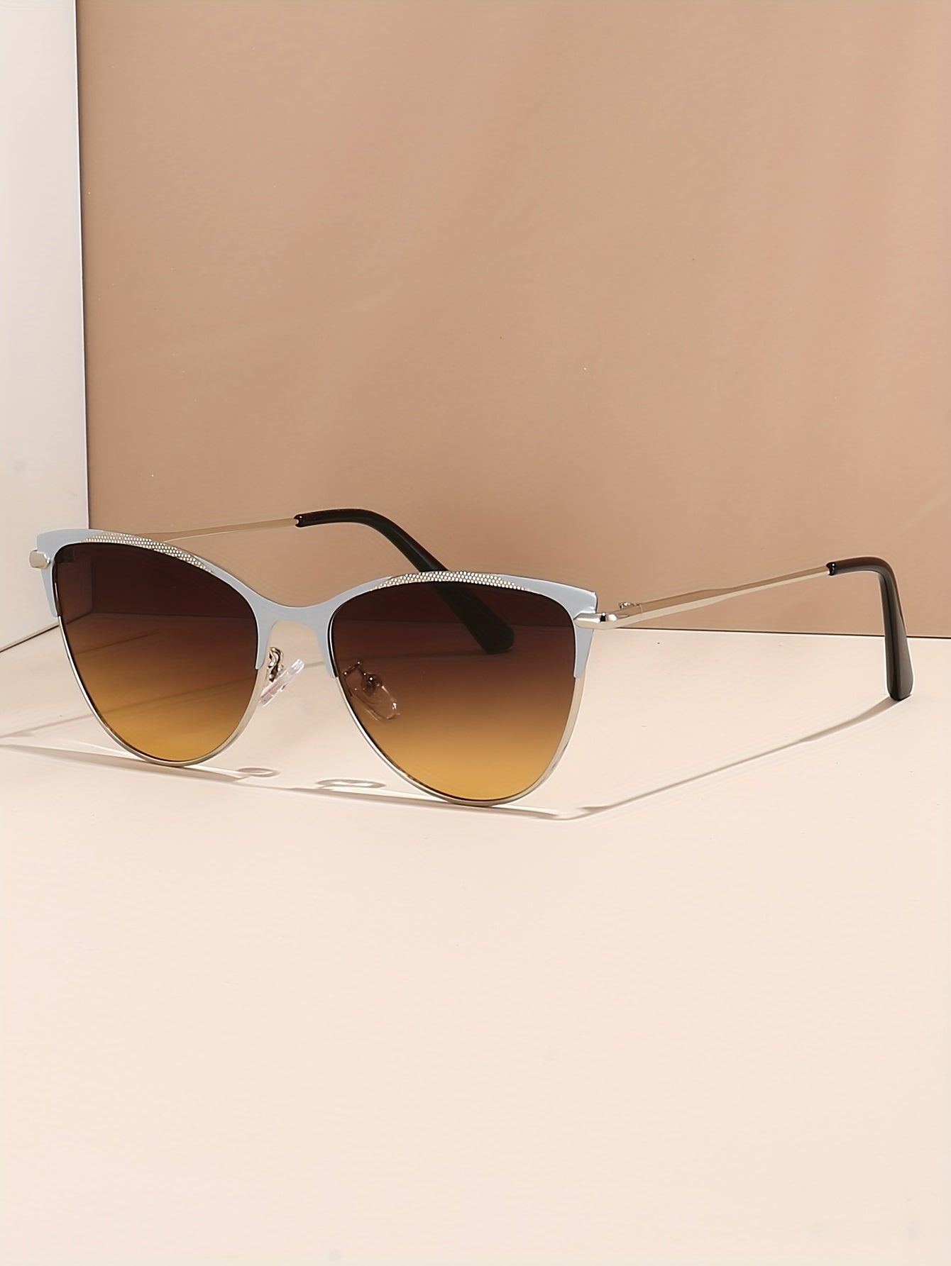 Round Cat-Eye Anti-Glare Sunglasses