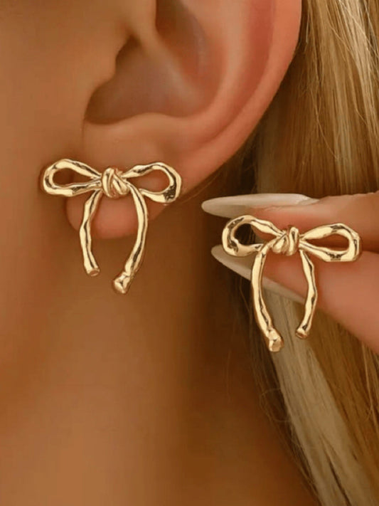 Gold bow earrings, simple and stylish glossy earrings